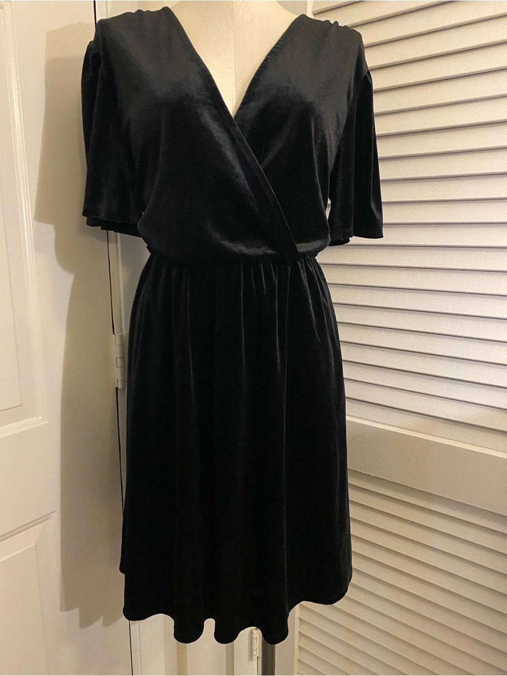 Draper James Black Velvet Wrap Midi Dress- Size Large